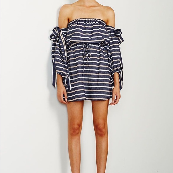 Shona Joy Tops - Shona Joy Paloma Off Shoulder top Sz 12